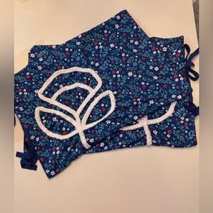 The Pioneer Woman Blue Tufted Floral standard shams, set of two